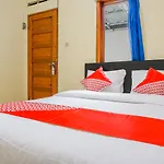 Oyo 2401 Ardini Residence Syariah