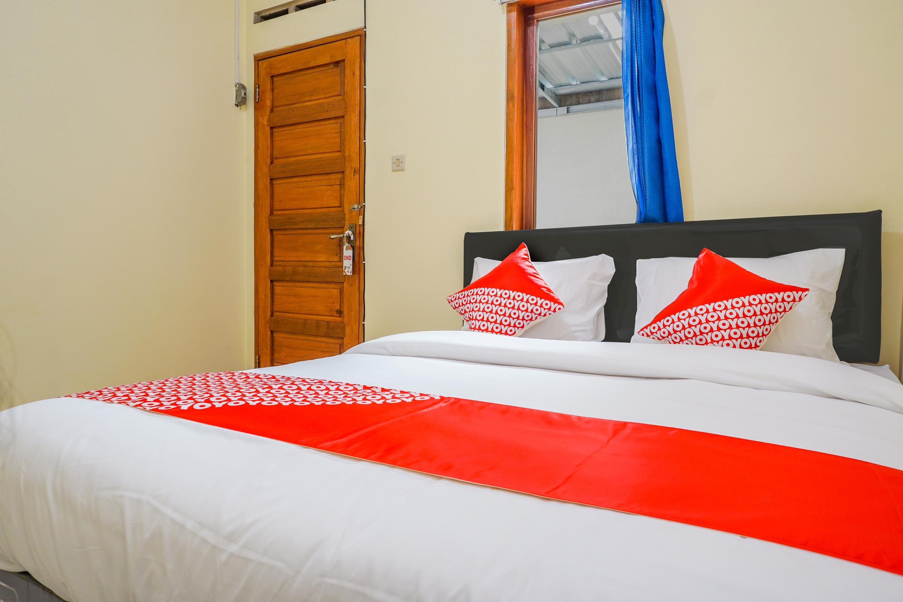 Oyo 2401 Ardini Syariah 2* Bandung
